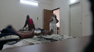 Hey, Hintli Hizmetçilerle Sıcak Üçlü Görmek İster Misin?