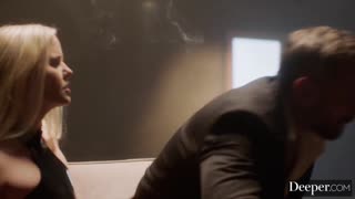Vic Marie gedomineerd in lepelen en doggystyle, gezichtscumshot voor blonde godin