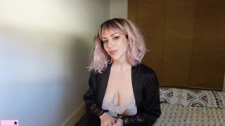 Virginia Slims séduit prise serrée POV sauvage