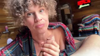 이봐 낯선이, 야외에서 내 클리트를 네게 문지르는 걸 느끼고 싶어?