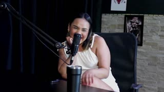 ہائے، نینڈز نینفیٹینہا، آپ نے یہ نام کیسے چنا؟ گھریلو سے شروع کیا؟