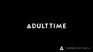 MODERNI GRIJEŠI - Pervertna MILF Cory Chase zavodi Leanu Lovings u FFM trojku