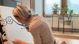 Juego anal solo: estrella rubia con coño apretado en estudio