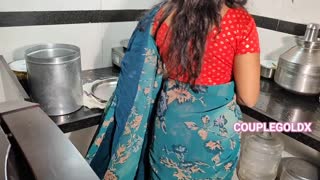 ਮੈਨ, ਮੈਂ ਕੋਮਲ ਨੂੰ ਬਾਹਰ ਫੜ੍ਹ ਲਿਆ ਅਤੇ ਕਿਚਨ ਵਿੱਚ ਉਸ ਨੂੰ ਹਾਰਡ ਫੱਕ ਕੀਤਾ