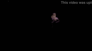 Hé, admirez ces deux DJ blondes 3D chaudes s'éclater en trio avec une grosse bite !