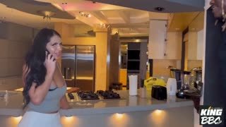 Alexa Payne anajazwa mashimo na mboo mkubwa wa KingBBC interracial