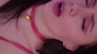 मेरी ख्रिसमस, पण या सोलो सेशनमध्ये अनपेक्षित अॅनल प्लेझर