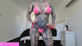 MILF Traviesa Mamá Prueba Bikini en Haul