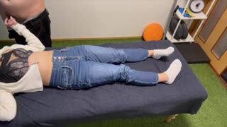 Oh là, elle est venue pour un massage mais en voulait bien plus !