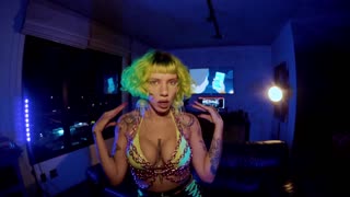 Sapa cewek latina submisif bimbo njaluk kontol kasar iku?