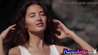 Ωχ θεέ μου, απλά λατρεύω να ξαπλώνω γυμνή σε αυτή την παραλία... Taya Vais, φυσική Ρωσίδα κούκλα!