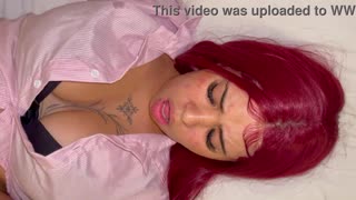 Hey, mahu tengok remaja 18+ berambut merah pancut kuat dari anal dengan teman lelaki?