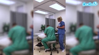 MILF Infermiera Sexy In Forma Licenziata per Flash di Figa Bagnata