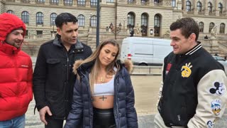 Silvia Dellai 3 na 1 intenzivní neustálý dvojitý anál a 3krát moč do úst, polykání spermy