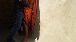 Nysgerrig på en 18-årig med en fantastisk stor bagdel?