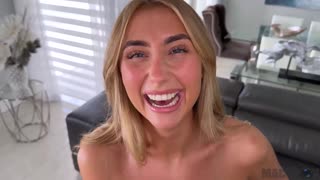 ब्लाँड कॉक लव्हर लिली फिलिप्सला जे मॅकच्या रफ अॅक्शनमध्ये हार्ड पाउंडिंग मिळते