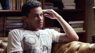 Patient avec pénis gigantesque reçoit leçon de plaisir de la thérapeute Lis Del Castilho