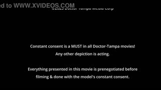 Prvák Destiny DOA snáší vynucený orgasmus z Hitachi od sestry v latexu