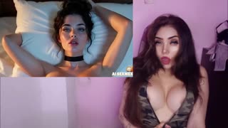 بلوند با چشم‌های آبی و سیینه‌های بزرگ با هوش مصنوعی خودارضایی می‌کند