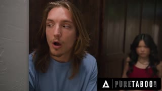 Hot Asiatisk Lulu Chu Driller Under Snik-Sex med Nøgenbilleder