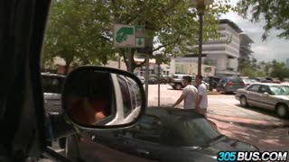 Hej Jayden Jaymes i Chloe Hart, gotowe na gorący publiczny trójką w vanie?