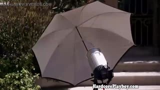 Ehi, controlla queste vere amatrici che lavano auto completamente nude!