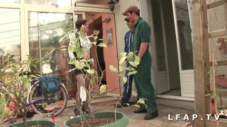 Fransk student-trekant blir hardt tatt og demontert brutalt