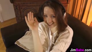 Bu 18+ liseli amatör POV çorapla fena sikiliyor!