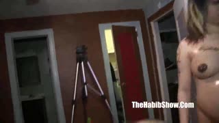 هل رأيت كس 19 عام تلعب مع مختلط كريو فريك؟