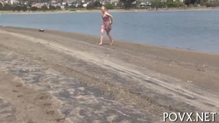 Păsăruică goală geme emoțional futută adânc în acțiune hardcore