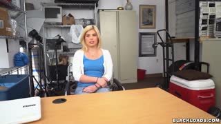 Дикий інтерв'ю Рікі переростає в урок траху великим чорним хуем