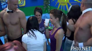 Ninatamani Wakati Hao wa Ngono ya Kundi Kali Yanayonifanya Nipoteze Akili kwa Shauku