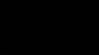 Amatööri MILF imee suurta kyrvää