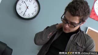 مرحبا، بروك بيل، جاهزة للضرب من كسندر في دروس الجنس؟