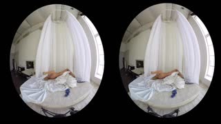 Compilation érotique de jolies filles amateurs qui taquinent en VR