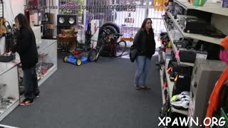 hey wanna pawn this amateur's dripping wet pussy for some fun?