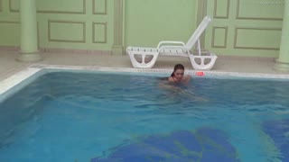 Riesiger wackelnder Arsch und hängende Titten!