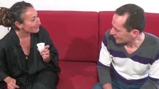 โย เพิ่งเจอเพื่อนบ้านใหม่และเรื่องร้อนแรงขึ้นมา