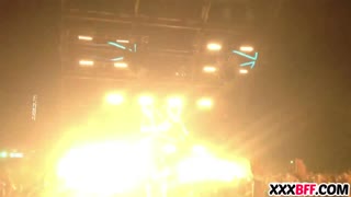 작은 키 베프 이 큰 자지 바이 오르기 함께 할래?