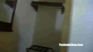 ¡oye, Layla Red se vuelve loca con un dildo BBC en su intro anal freak! 🔥