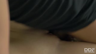 Olivia Grace prosí: Dejte mi to první anální šukání hned teď!!