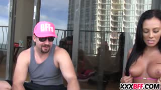 Czy dołączyłeś do naszej gorącej orgii BFF na wiosennej przerwie?