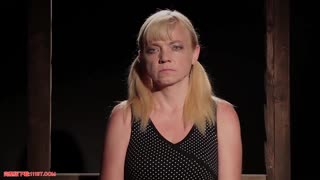 Whipping Gigi in BDSM Session with Screams and Hits from Elitepain