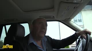 Я не могу насытиться глубокими анальными толчками и сосанием толстых членов как худая блондинка