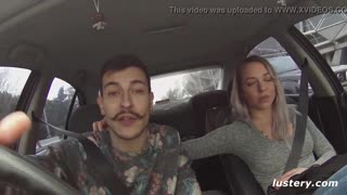 Amateur Couple Pounds Away in Luxury Suite!