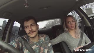 Amateur Couple Pounds Away in Luxury Suite!