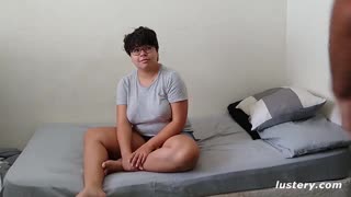 Matab na amateur sa hardcore na licking at pagkain ng puke