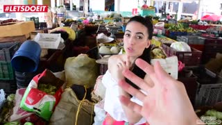 MAMACITAZ - Ung 18+ Latina Karol Higuita rir stort kuk som proff!