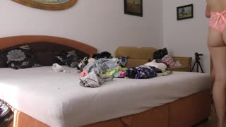 Antonia Sainz'in Muhteşem Bacaklarını Gösterişi