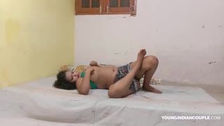 哦我的巨奶骚穴被猛干萨里卡风格